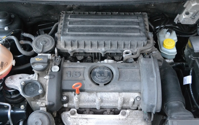 Skoda Fabia cena 16900 przebieg: 174000, rok produkcji 2008 z Gostynin małe 781